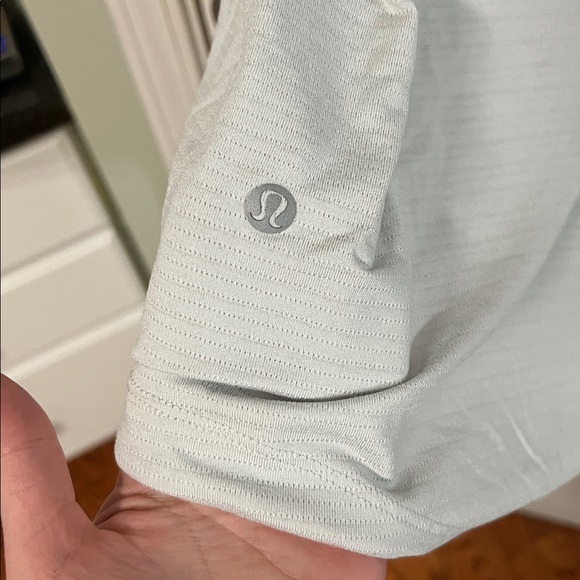 Lululemon Men’s Tank Top - Picture 2 of 4